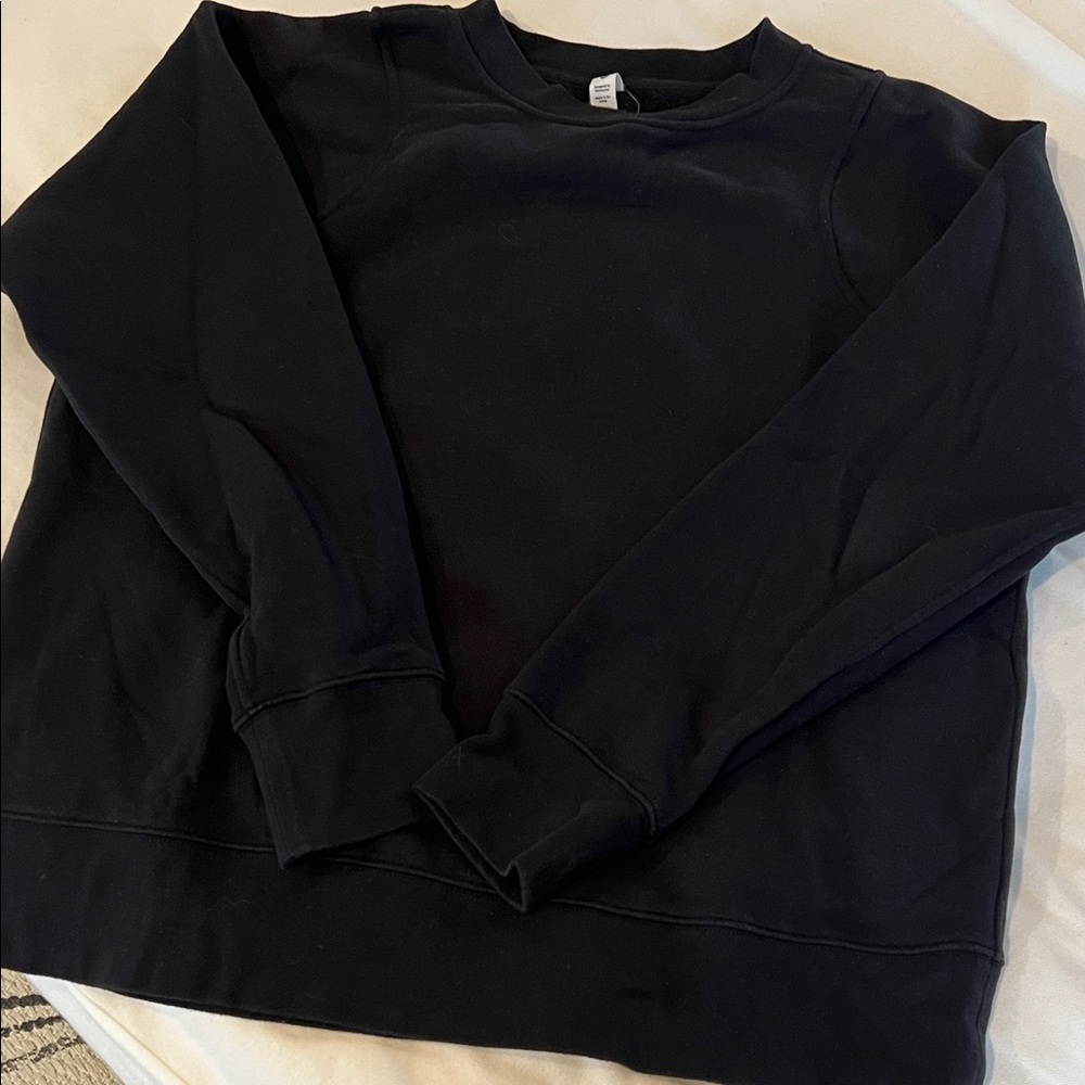 Lululemon sweatshirt